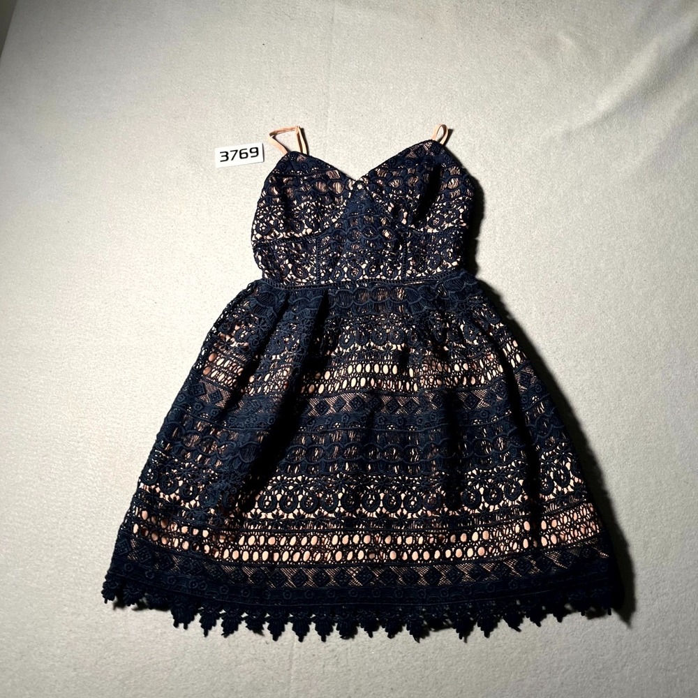 GB Lace Overlay Cocktail Dress Womens XS Navy Blue Lined Back Zip